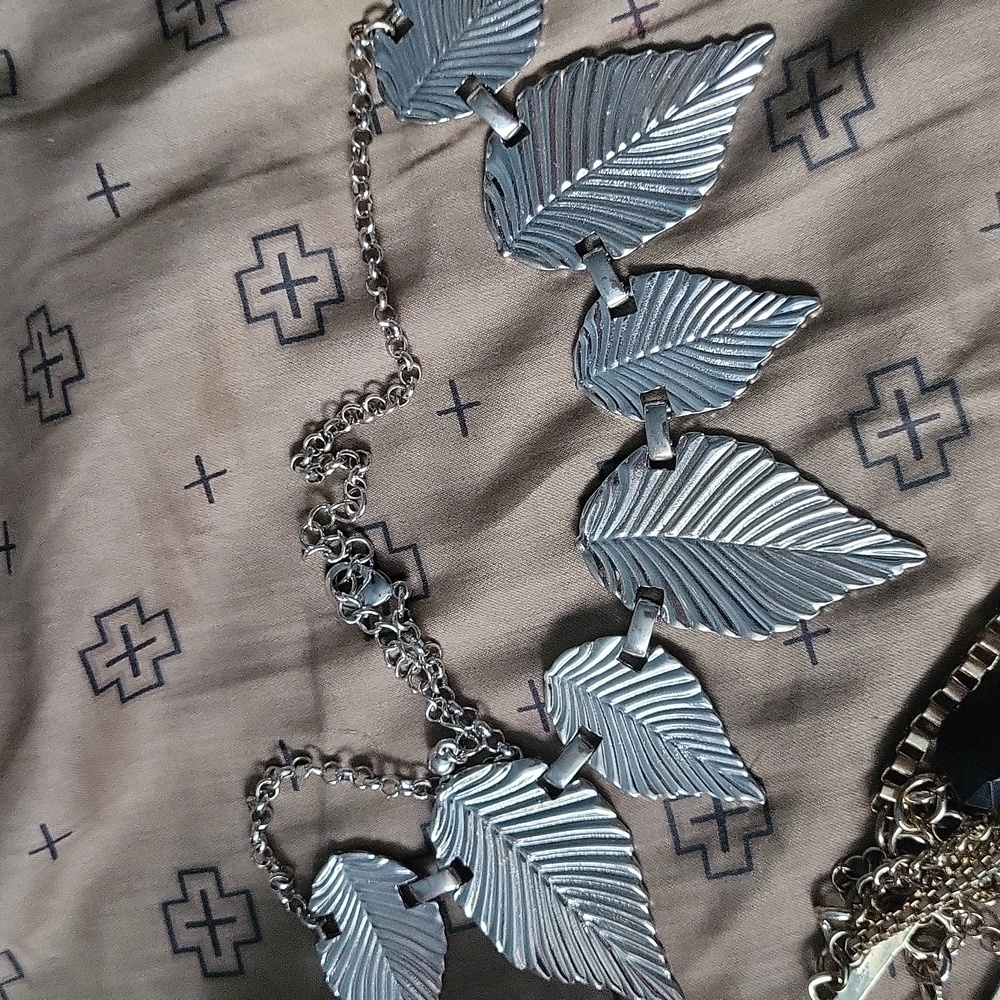 Lot Of Jewelry - Picture 2 of 7